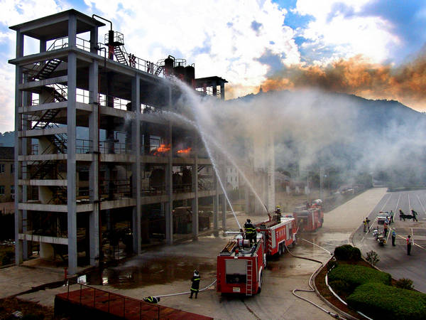 2008�ꡰ����-2008�����з���Ϯ��ϰ��Ӱ